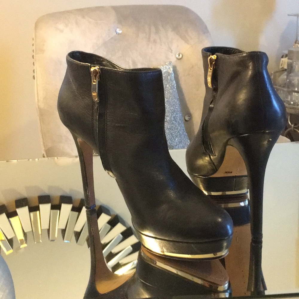 Vince Camaro platform booties